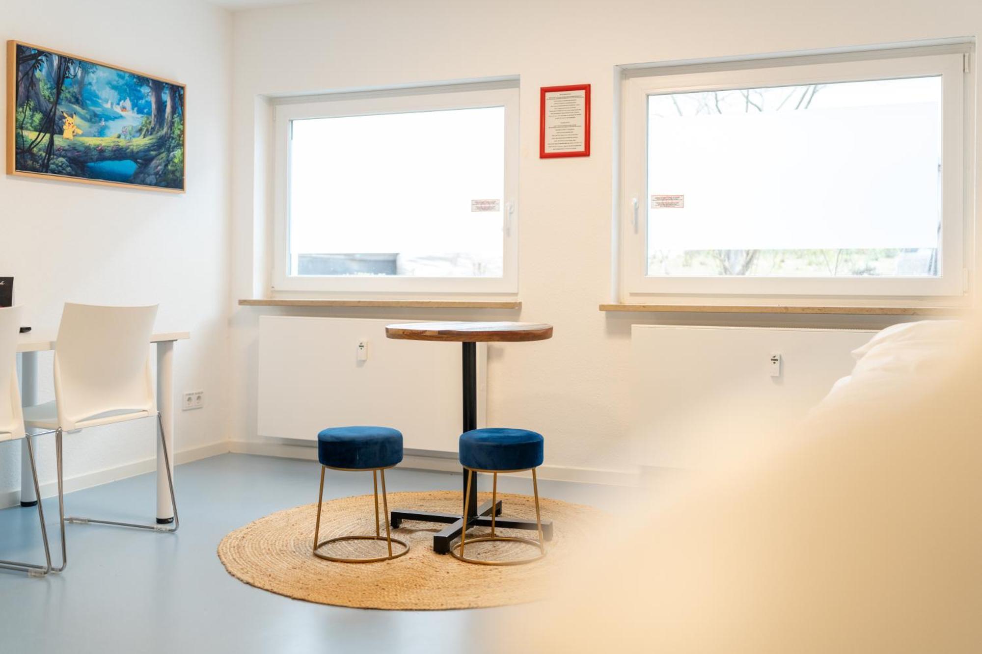 Hostel MHG Extérieur photo The waiting room of the clinic